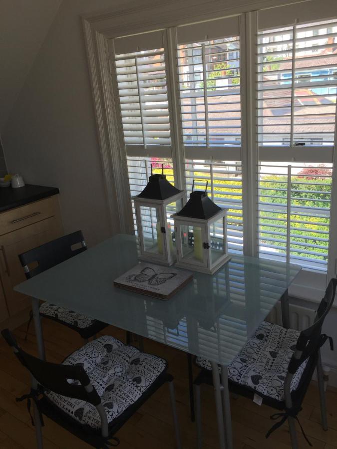 Strandview Beach Apartment 巴利卡斯尔 外观 照片